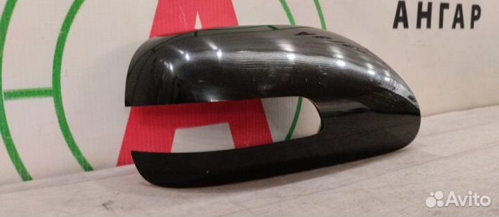 Накладка на зеркало передняя правая Toyota Avensis