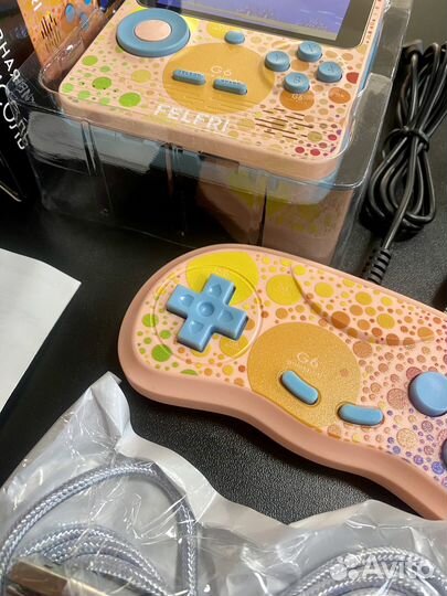 Игровая приставка портативная