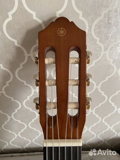 Акустическая гитара yamaha c40