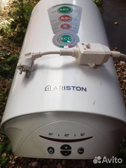 Водонагреватель накопительный Ariston