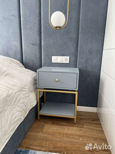 Тумба прикроватная
