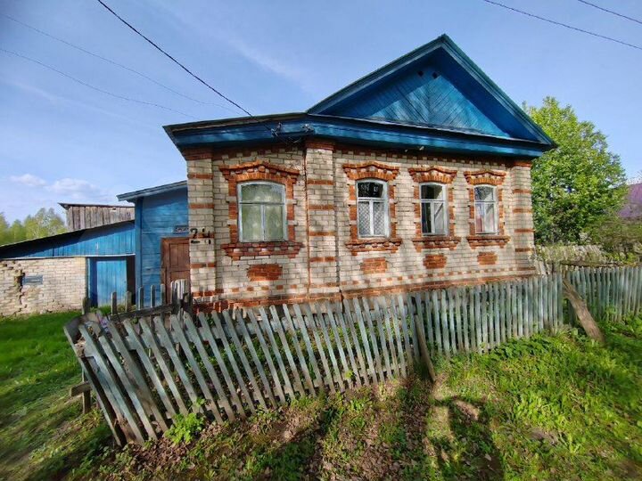 Дом 32,9 м² на участке 23 сот.