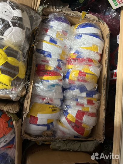 Футбольные,баскетбольные и волейбольные мячи