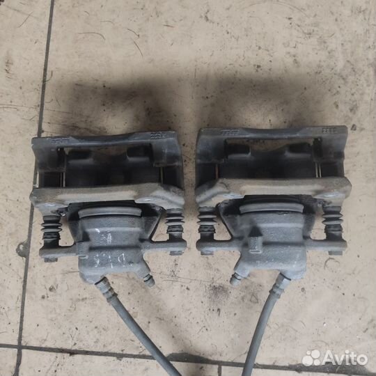 Суппорт тормозной передний Renault duster 1.6