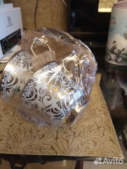 Четыре подарочных набора,для чаепития и один кофе