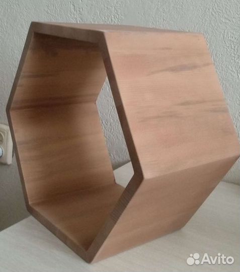 Полка настенная из дерева 