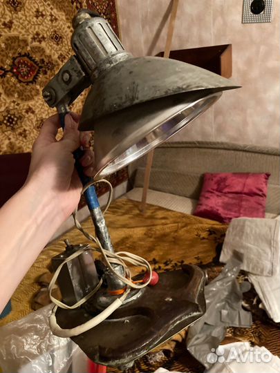 Лампа настольная