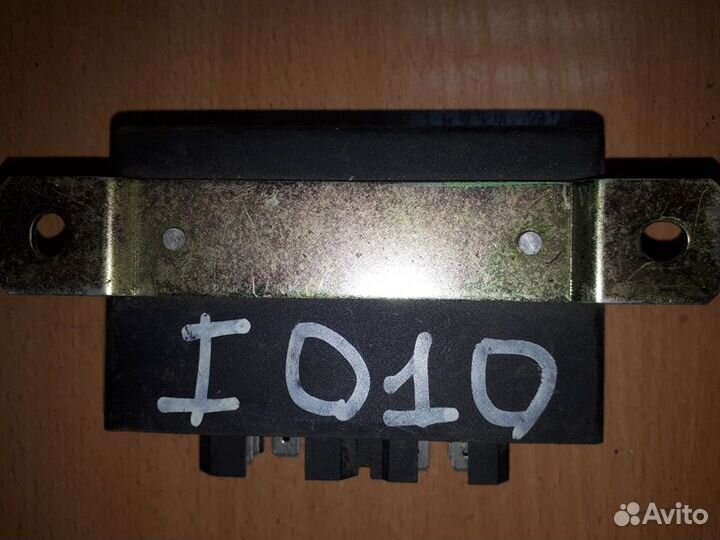 Реле переключения поворотников iveco EuroStar (01