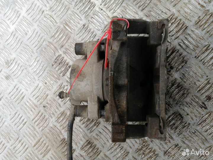 Суппорт передний левый Ford Mondeo BD 2.5 huba