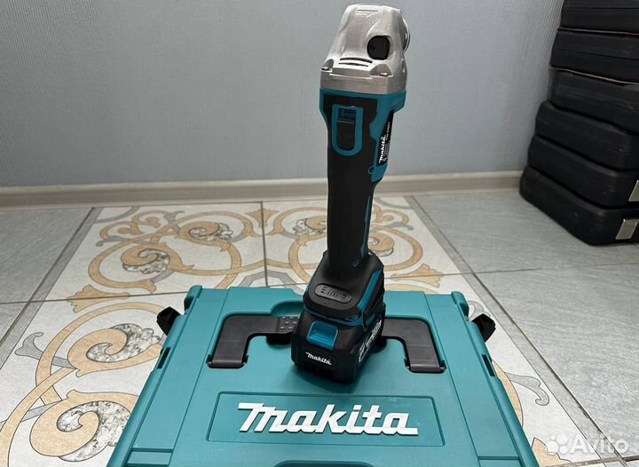 Аккумуляторная болгарка Makita 125мм (Арт.50150)