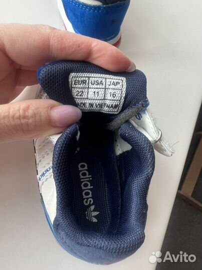 Кроссовки adidas 21-22