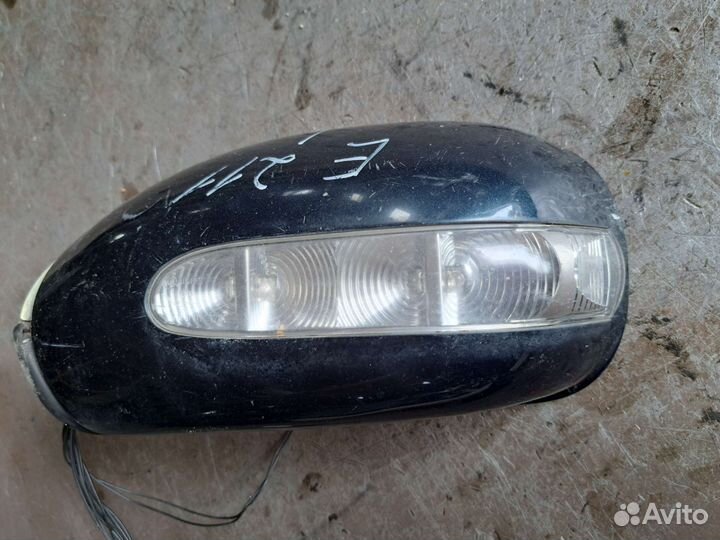 Зеркало левое на Mercedes W211