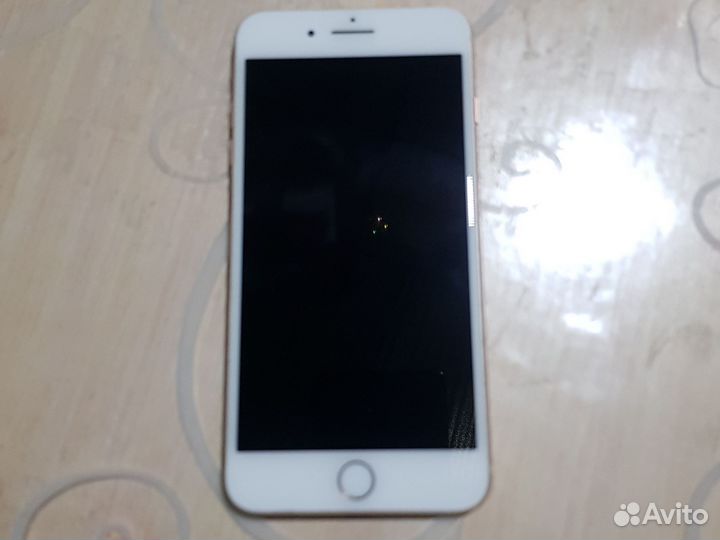 iPhone 8, 64 ГБ