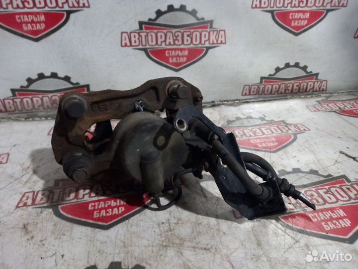 Суппорт тормозной передний правый Mitsubishi