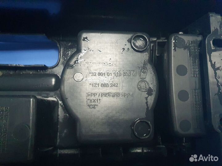 Центральная консоль Октавия А5