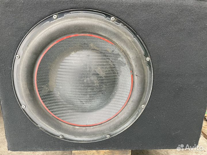 Автомобильный сабвуфер