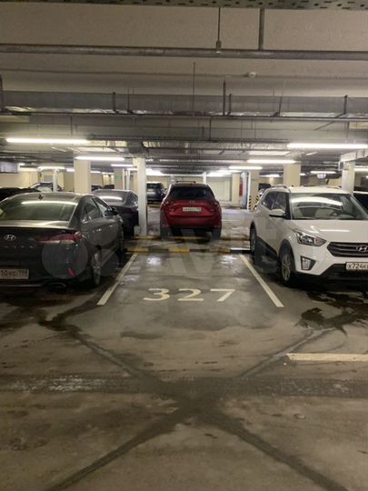 Машиноместо, 18 м²