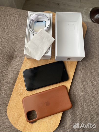 Телефон iPhone 11 128 gb