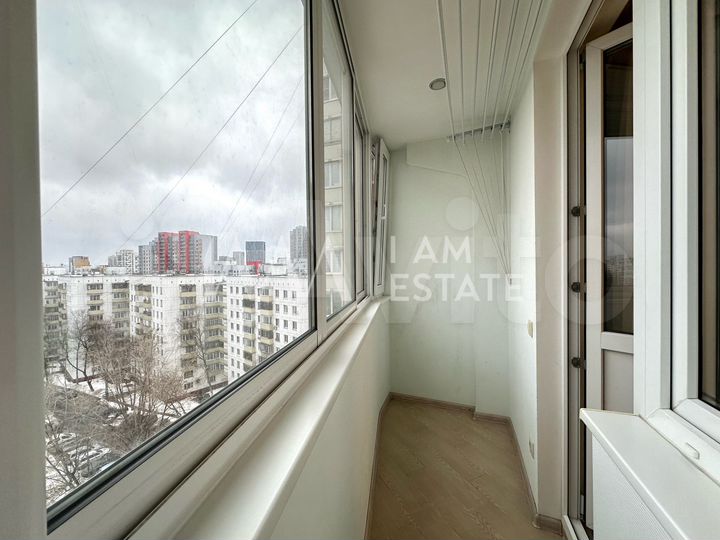 2-к. квартира, 54 м², 10/17 эт.