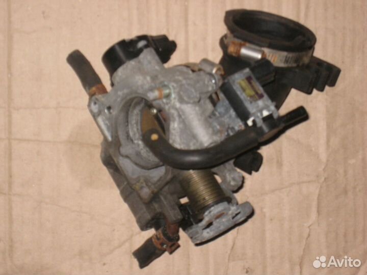 Дроссельная заслонка Mazda 3 1.6 бензин