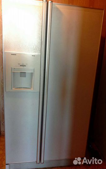 Холодильник Siemens side by side