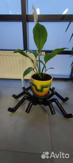 Подставка для цветов напольная