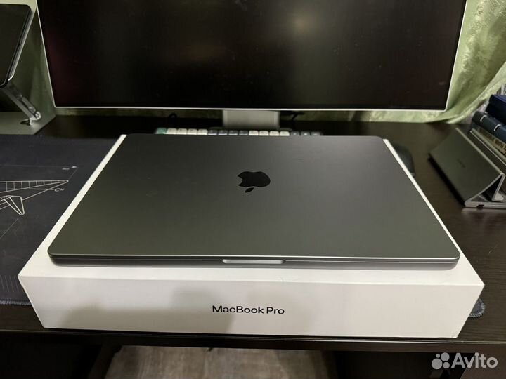 Macbook pro 16 m1 1tb