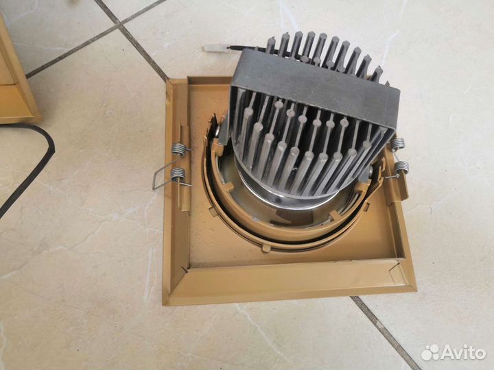 Светильник потолочный LED