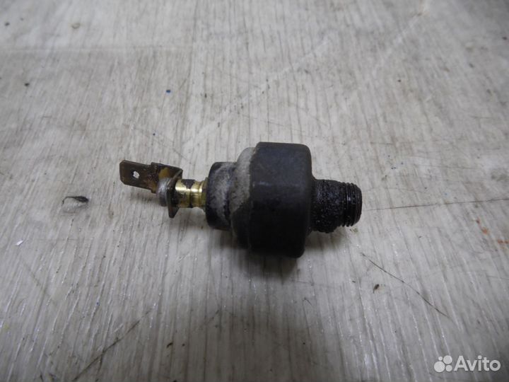 Датчик давления масла Kia RIO 2 2005-2011