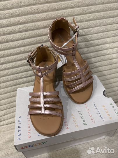 34 Новые босоножки Geox