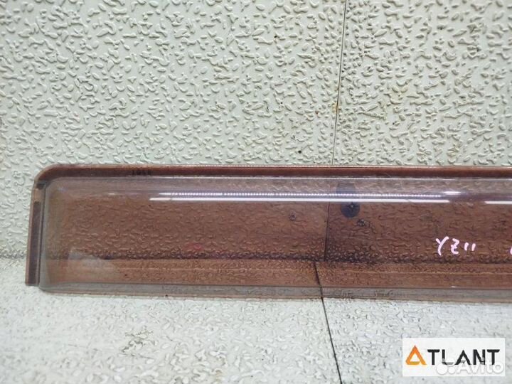 Ветровик задний правый nissan cube