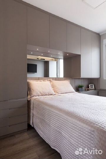 Шкаф над кроватью