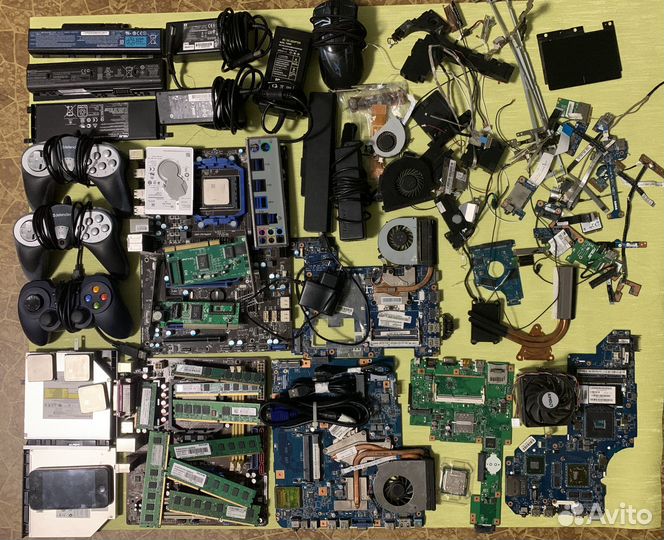 Компьютерные комплектующие одним лотом