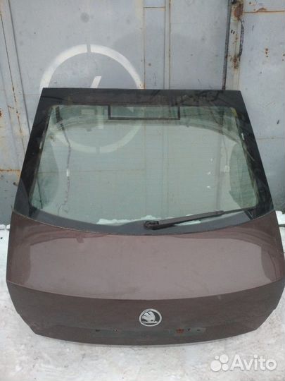 Крышка багажника Skoda Octavia A7