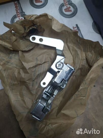 Замок двери 11444227 Погрузчик Volvo L60F