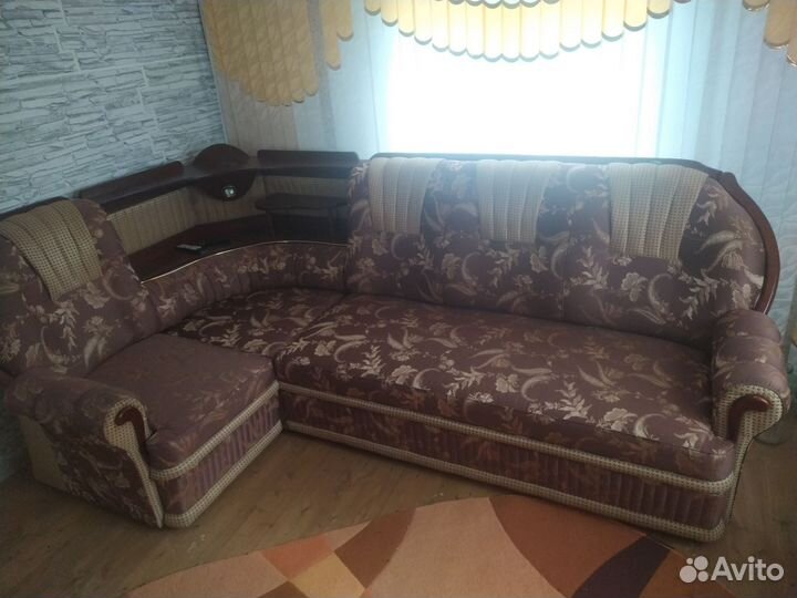 Угловой диван