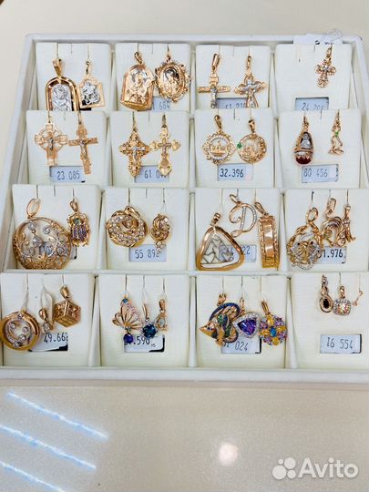 Золотая подвеска выпуклый ромб