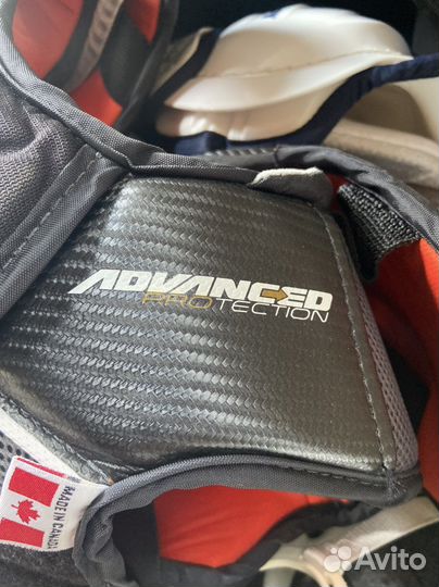 Нагрудник хоккейный eagle