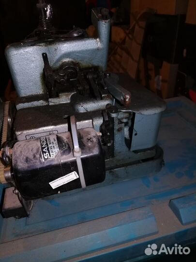 Оверлок для швейной машины