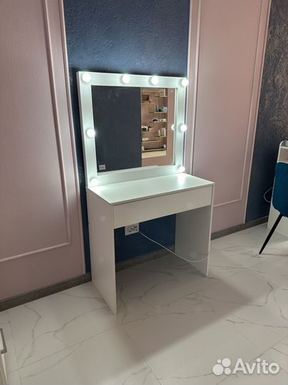 Сдается рабочее место для бровиста/визажиста