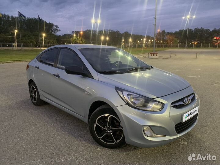 Hyundai Solaris 1.6 МТ, 2011, 215 564 км