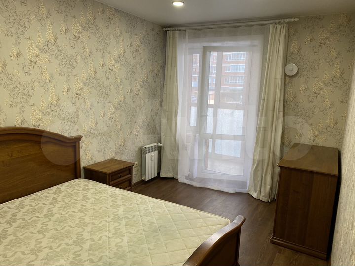 2-к. квартира, 64 м², 1/15 эт.