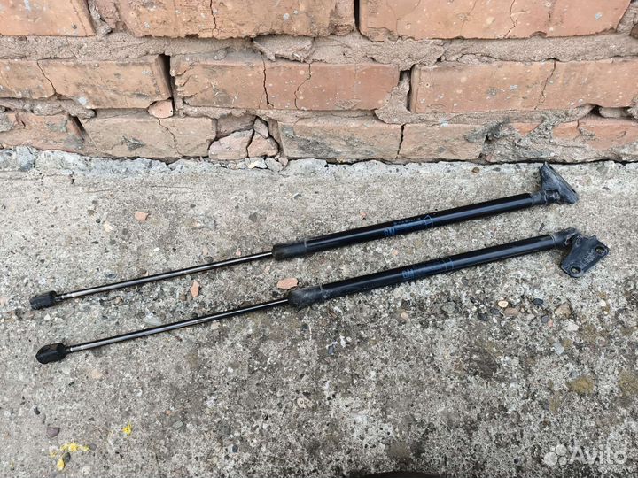 Амортизатор багажника Opel Corsa D/Опель Корса Д