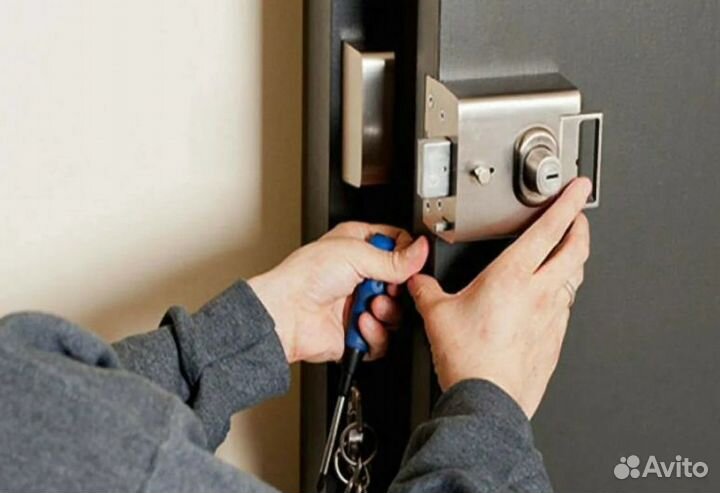 Вскрытие дверей. Замена замков. Ремонт дверей