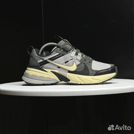 Кроссовки Nike V2K Run Runtekk black