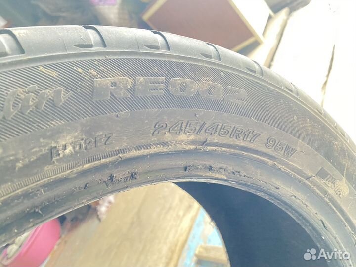 Bridgestone Potenza RE002 Adrenalin 245/45 R17 95W