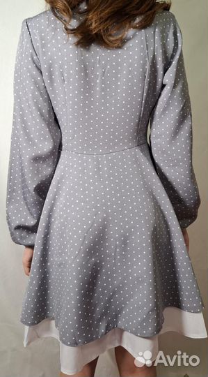 Женское платье в горошек 42-46