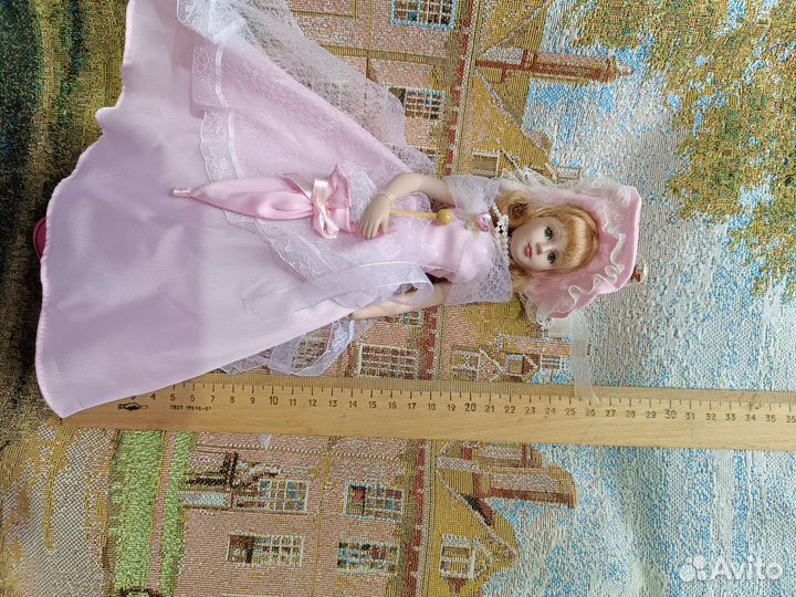 Коллекционная кукла