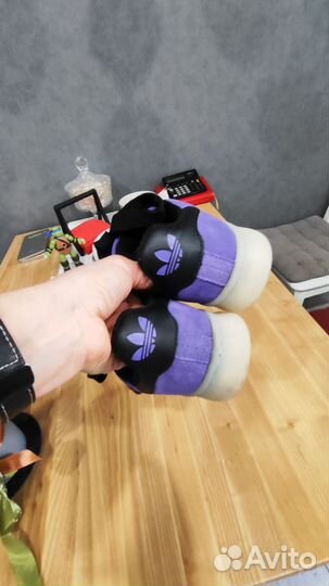 Кроссовки женские 40 размер