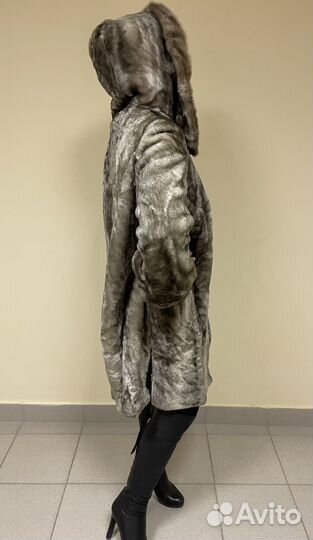Шуба мутоновая с капюшоном 52 54
